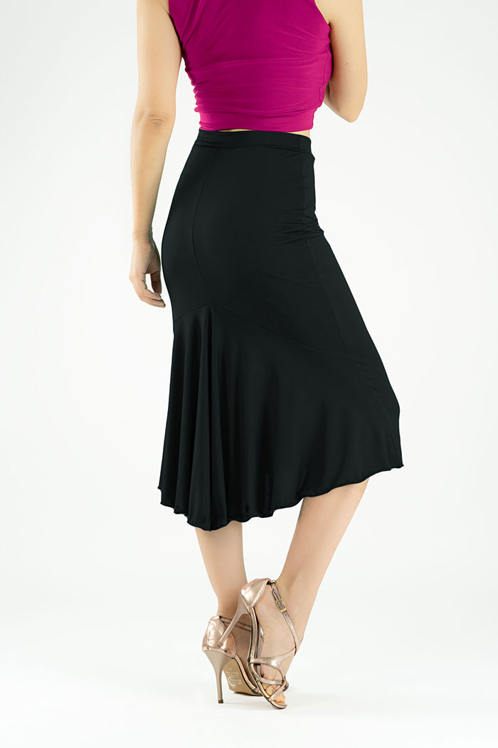 Falda de tango con cola detrás en color negro por Sosle Tango Boutique